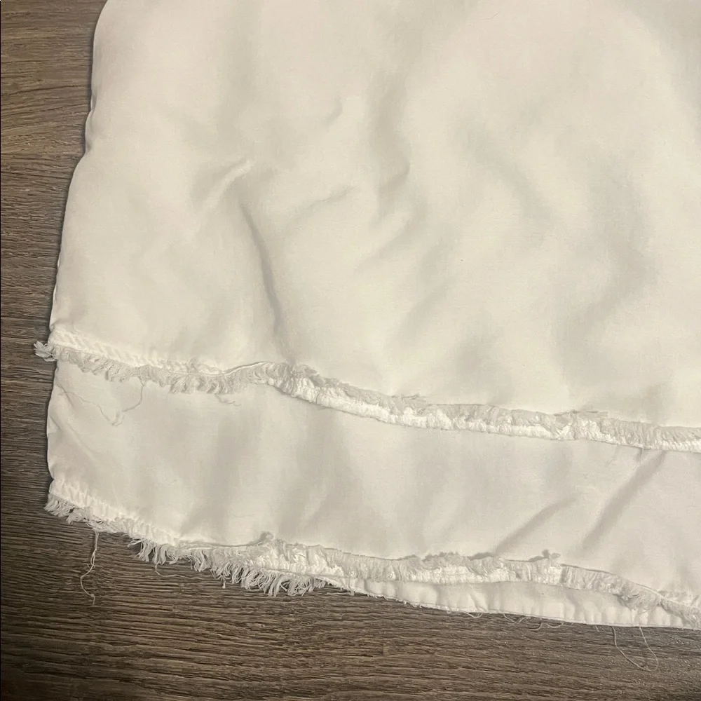cloth & stone White Layered Sleeveless V-Neck Blouse - Picture 10 of 11